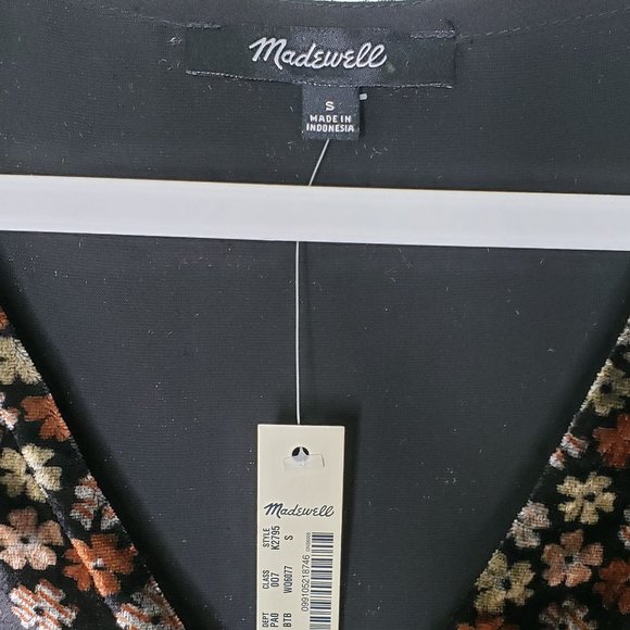 MADEWELL Velvet Tulip-Sleeve Ruffle Top S NWT - Picture 3 of 7
